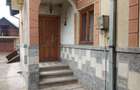 Casă cu 6 camere cu Teren 870 Mp în Central - 2