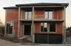 Casă cu 5 camere în Central - 1 Casă cu 5 camere în Central - 1