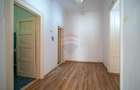 Casă individuală cu 9 camere cu Canalizare în Central - 11