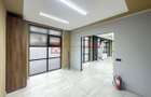 SPATIU COMERCIAL 78 MP - CENTRUL CIVIC - SUPRAFATA VITRATA GENEROASA - 4