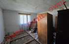 Casă cu 3 camere cu Teren 3500 Mp în Barcani - 2
