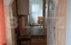 Casa cu acoperisul ars cu teren intravilan, 764 mp, zona Razvad - 4