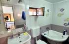 Casă cu 3 camere cu Canalizare în Brebu - 16