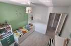 Apartament cu 3 camere decomandat în Tractorul - 4