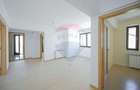 Apartament cu 3 camere decomandat în Decebal - 29