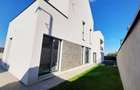 Duplex cu 6 camere cu Canalizare în Europa - 3