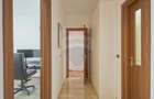 Apartament cu 4 camere decomandat în Tractorul - 20