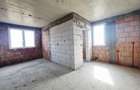 Casă cu 5 camere cu Garaj în Vânători - 4