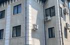 Casă individuală cu 6 camere cu Canalizare în Romană - 1