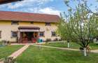De vanzare: Casa impreuna cu Curte ?i Gradina, Garaj ?i Parcare | Ora?tie - 4