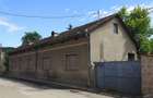 Casă cu 5 camere cu Teren 605 Mp în Central - 1