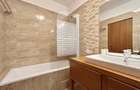 Apartament cu 3 camere semidecomandat în Central - 6