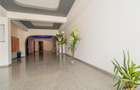 Apartament cu 3 camere decomandat în Tractorul - 8