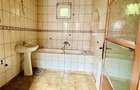 Casă individuală cu 3 camere cu Canalizare în Exterior Est - 15
