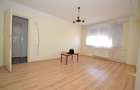 Apartament cu 3 camere semidecomandat în P-ța Victoriei - 1