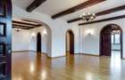 Apartament cu 7 camere decomandat în Dorobanți - 2