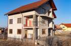 Casă individuală cu 10 camere cu Canalizare în Hărman - 8