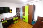 Apartament cu 3 camere semidecomandat în Central - 4
