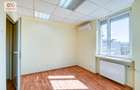 Apartament cu 5 camere decomandat în P-ța Victoriei - 4