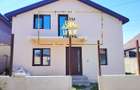 Casă individuală cu 6 camere cu Teren 171 Mp în Central - 1