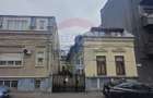 Casă cu 13 camere cu Canalizare în P-ța Victoriei - 1