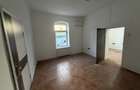 Spațiu comercial, de 70 mp, în Central - 5