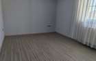 Apartament 4 camere, cartier Intre Lacuri, loc de parcare