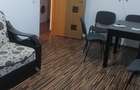 Apartament cu 3 camere de inchiriat.