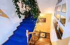 Vand Schimb Casa zona centrala, 2 apartamente separate, garaj, curte
