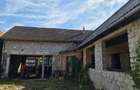 Vand casa la rosu cu teren aferent in localitatea Tetchea, comuna Tetchea, judetul Bihor