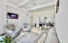 Apartament 3 camere, balcon, lift in centru