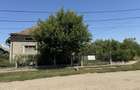 Casa cu 4 camere, 119 mp utili, 3649 mp de teren in Ruseni,