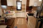 Apartament la Casa, 3 camere, parter + terasa si gradina , intrare Gi - 11