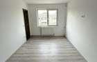 3 camere. Renovat compet. Centrala.  Doua bai. Bloc - anvelopat. Zona Sagului - 2
