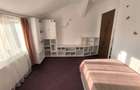 proprietar vand apartament 3 camere - 4