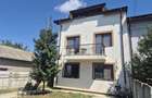 2 case 2021, str. principala, teren 1000 mp, limita Dragomiresti Vale