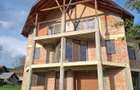 URGENT Cornu PH:Teren 2000m-35E mp sau Casa si teren intravilan - 2