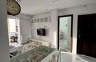 Direct proprietar Inchiriez apartament pe termen lung. Apartament in zona Dacia, decomandat, 2 camere, o ba - 4