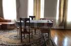 Casa de vanzare, cu 7 camere, 350 mp u & 2850 mp teren