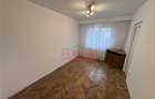 Apartament cu 3 camere decomandat în Central - 2
