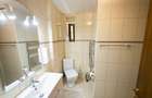 Casă individuală cu 8 camere cu Canalizare în Rovine - 14