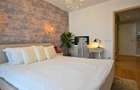 Apartament cu 3 camere decomandat în Tractorul - 21