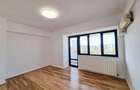 Apartament cu 4 camere decomandat în Polonă - 9