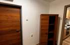 Apartament 2 camere semidecomandat, etaj 1 , zona Curtea de - 9