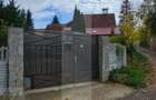 Casa cu 3 corpuri de vanzare, 6 camere, 400 mp + teren 2800 - 5