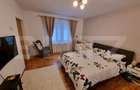Casă cu 5 camere cu Canalizare în Central - 3 Casă cu 5 camere cu Canalizare în Central - 3