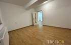 Apartament cu 3 camere decomandat în Universitate - 4