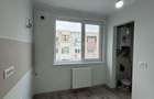 Apartament cu 4 camere decomandat în Faleză - 9