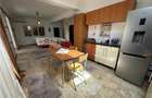 Apartament cu 5 camere decomandat în Central - 3