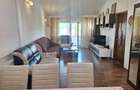 Apartament cu 3 camere decomandat în Km 5 - 5
